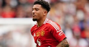 MU gặp khó trong việc bán Sancho