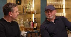 MU lại bị huyền thoại chỉ trích